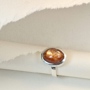 Anel com pedra do sol em prata