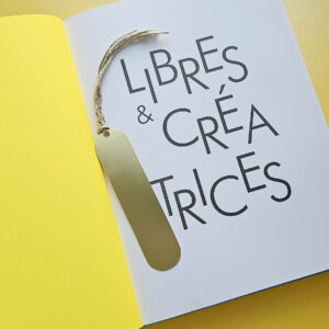 Marcador de livro retângulo arredondado em latão e seda