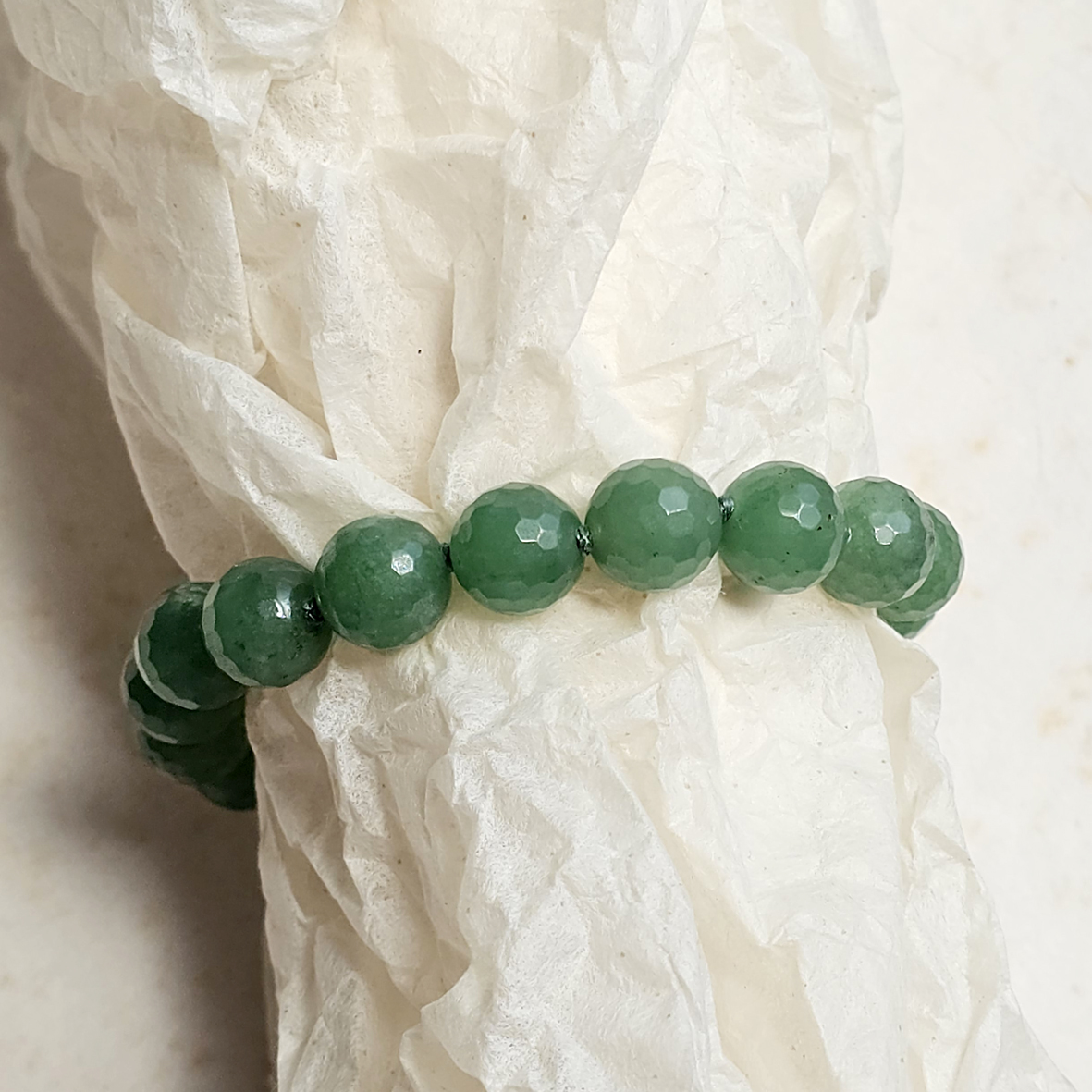 Pulseira com jade facetado em prata