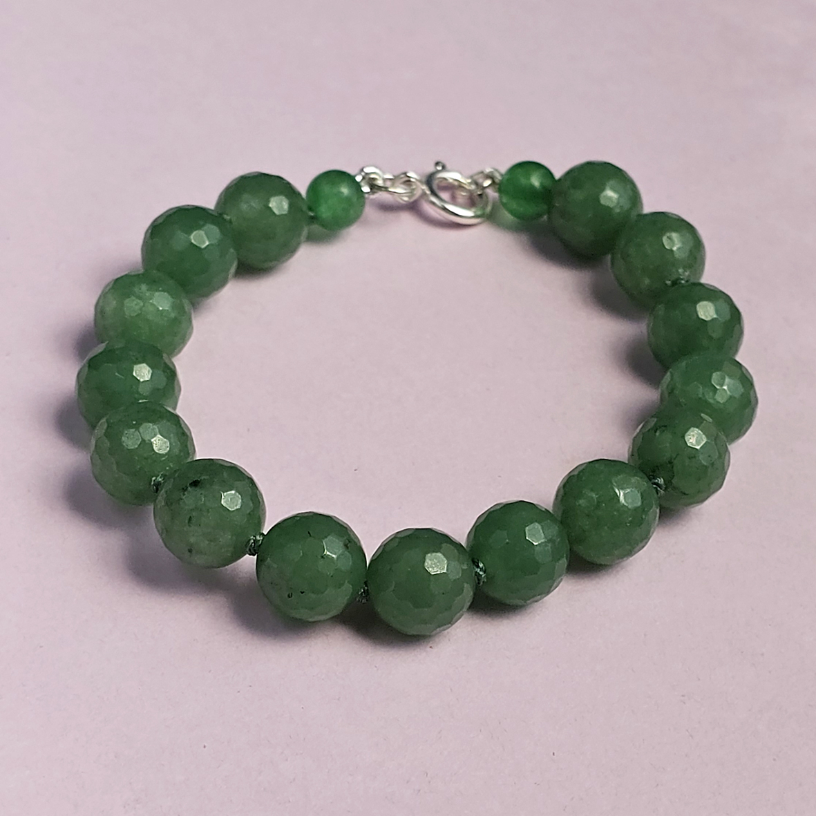 Pulseira com jade facetado em prata - Imagem 2